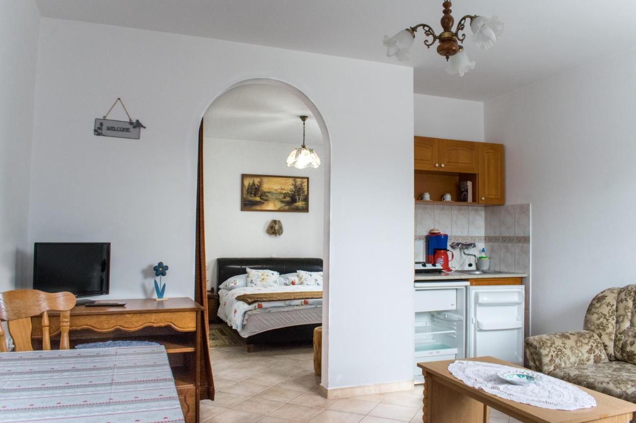 Levendula Apartman Zalakaros Exteriör bild